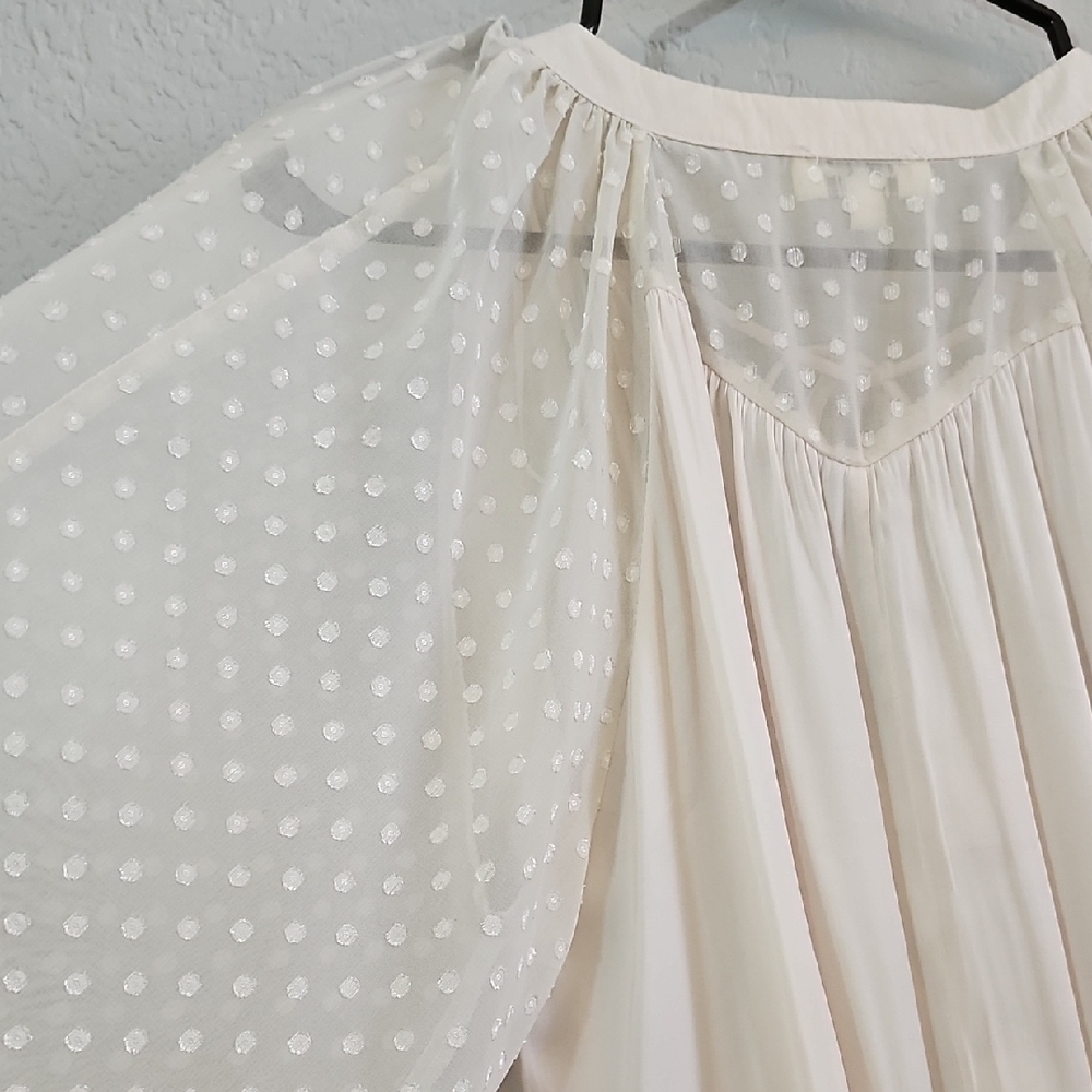 Umgee Cream Blouse Twist Front Sheer Swiss Dot Balloon Sleeves Womens Small - Picture 8 of 8